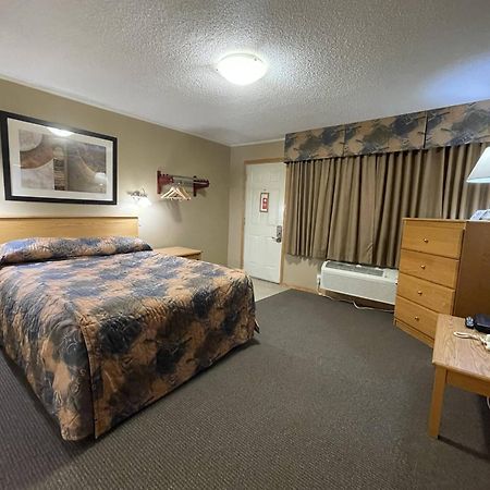 Best Maple Inn - Drayton Valley エクステリア 写真